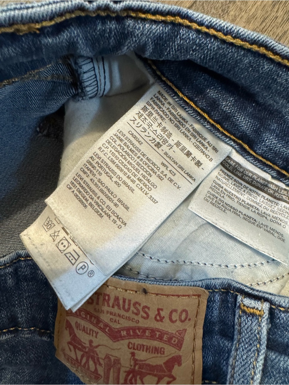 Levi's High Rise Skinny Jeans SZ 31 - Picture 6 of 7